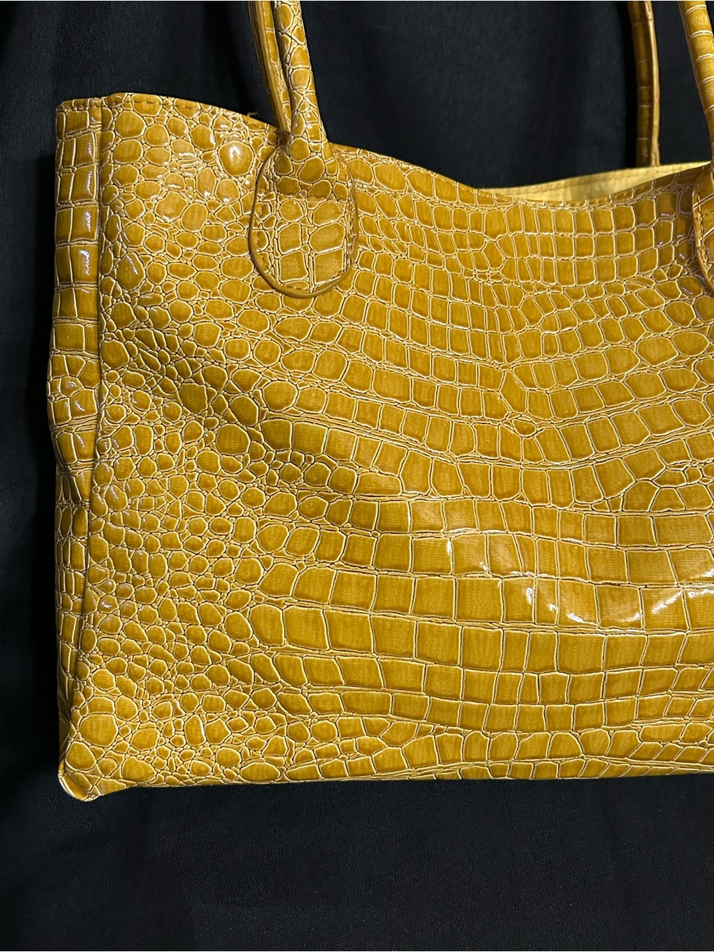 Vecceli Italy Yellow Croc-Embossed Tote Bag - Picture 5 of 11